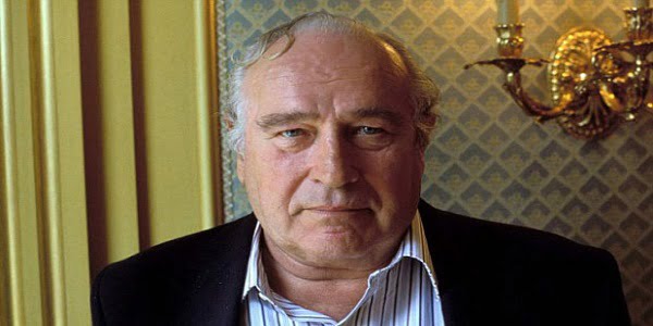 Robert Ludlum